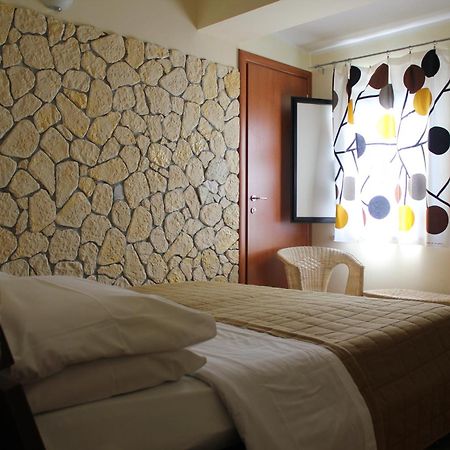 Hotel 106 Селлия-Марина Экстерьер фото